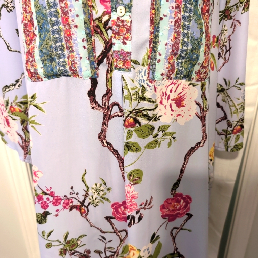 Figueroa & Flower Women's Tunic M Purple Floral‎ 3/4 Sleeves Boho Cottage Whimsy - Picture 3 of 11